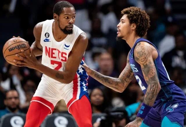 B体育网站-篮网双星联手，击败黄蜂队豪取连胜