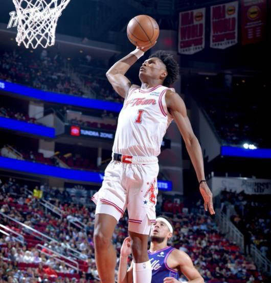 B体育官网-包含里尔队惊险获胜，实力逐渐崭露头角的词条