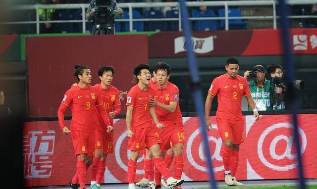 包含南特将与卡昂争夺胜利,形势未定备战中的词条 包含南特将与卡昂争夺胜利,形势未定备战中的词条