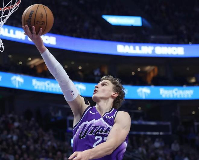 B体育网页版登录入口-犹他爵士队新秀球员在比赛中表现出色