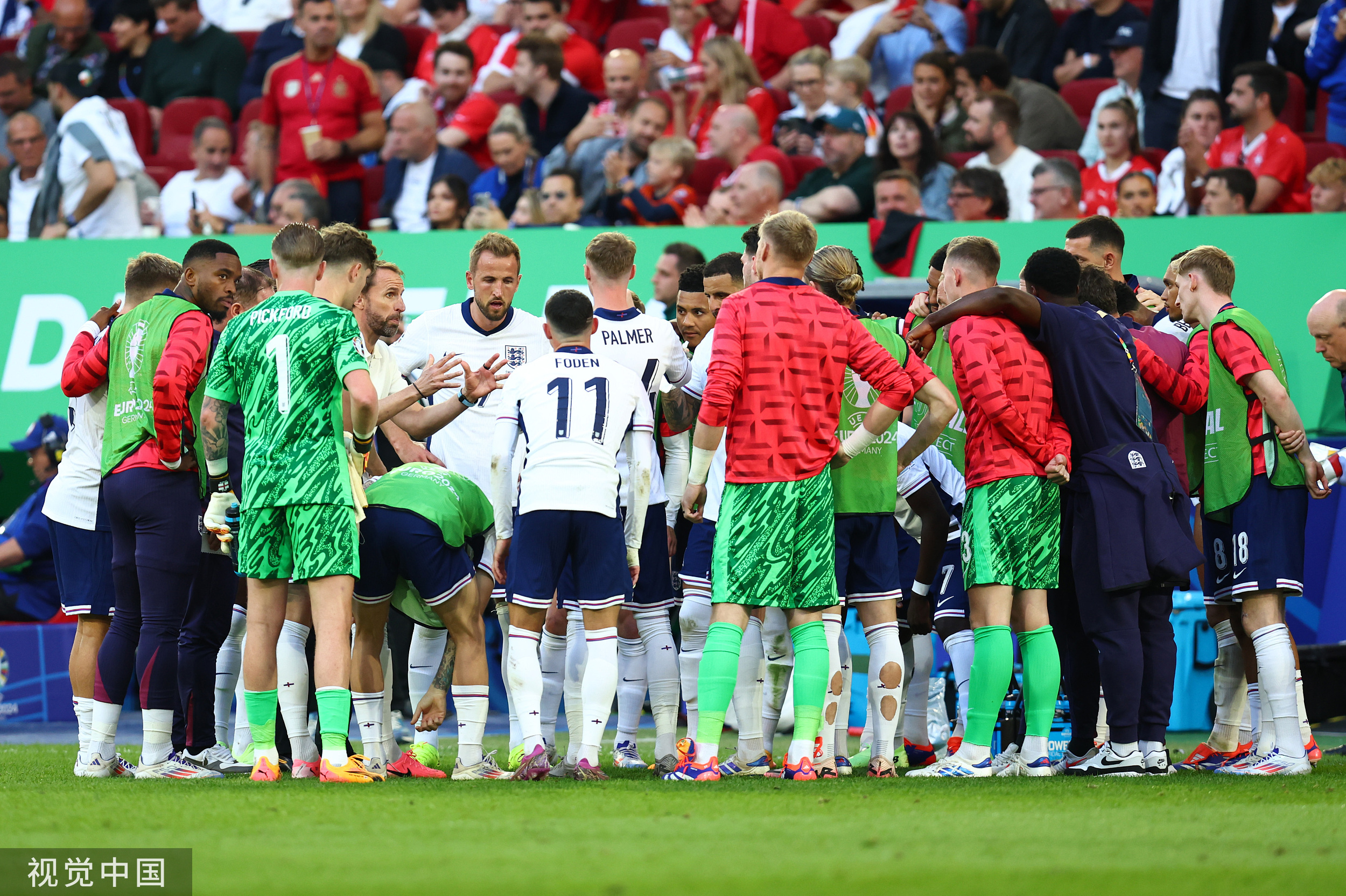 包含比利时击败瑞士，晋级欧预赛四分之一决赛的词条