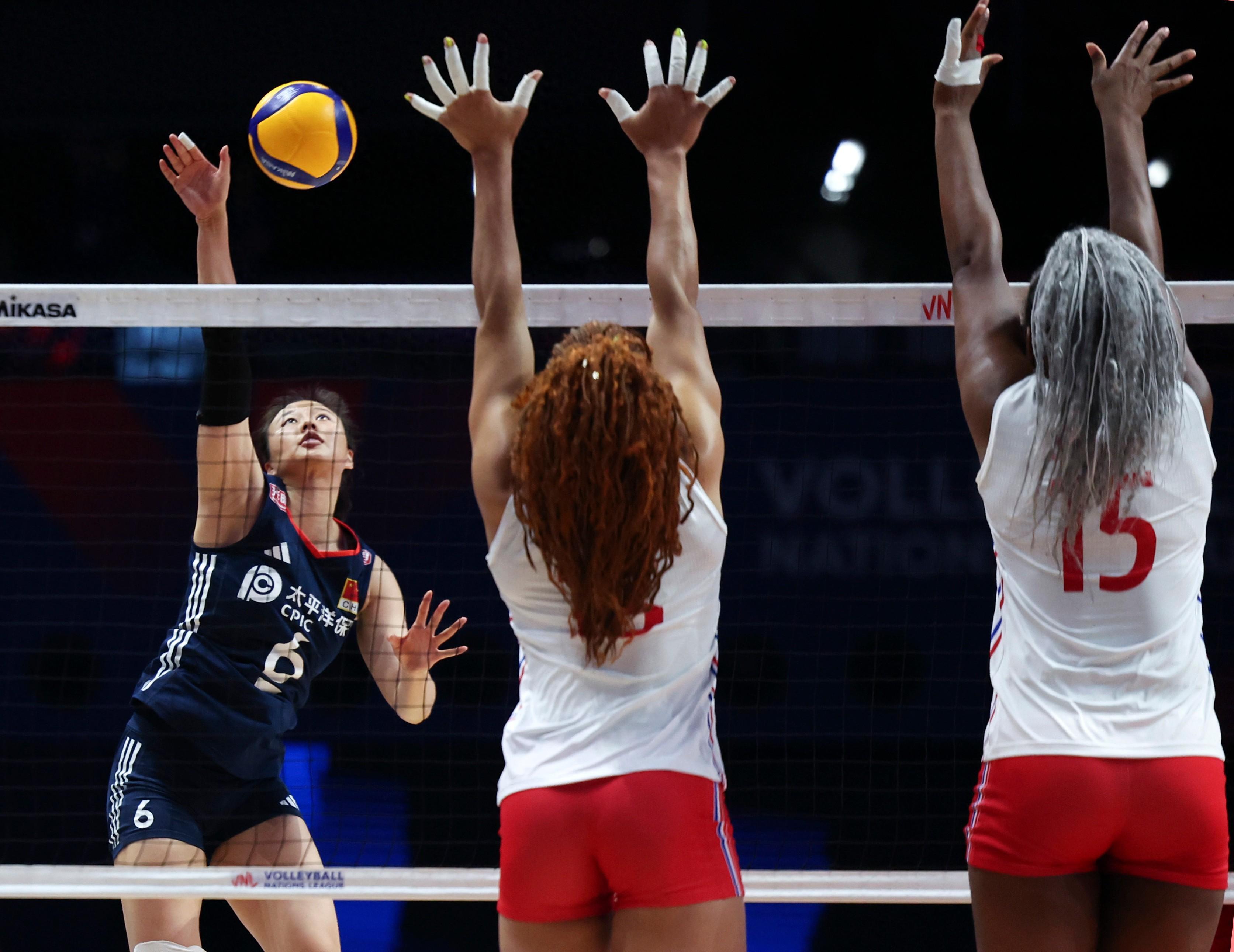 B体育在线-埃及队在排球比赛中夺得宝贵胜利