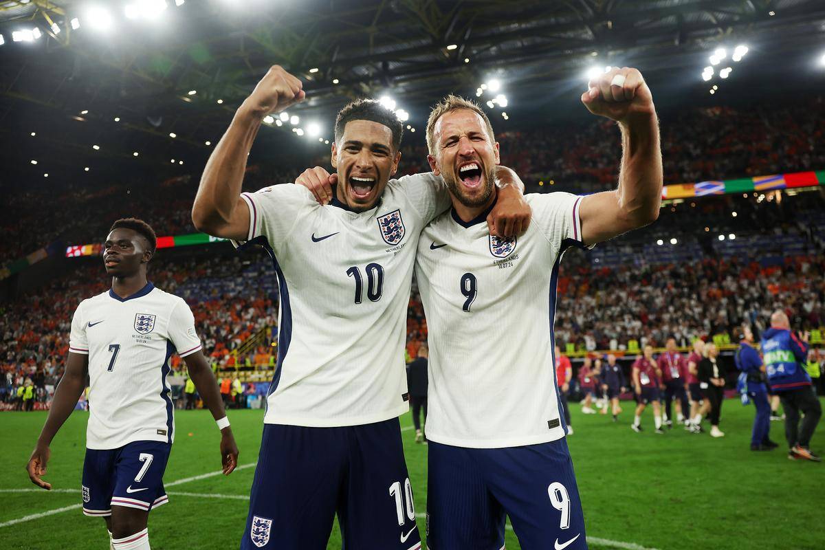 包含英格兰主场大胜安道尔,提前晋级强的词条 包含英格兰主场大胜安道尔,提前晋级强的词条