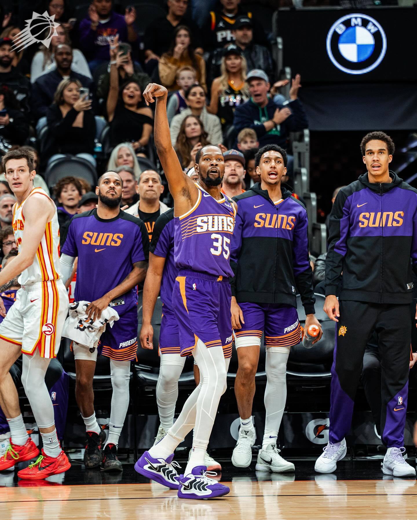 老鹰队在主场大胜公牛队获得连胜